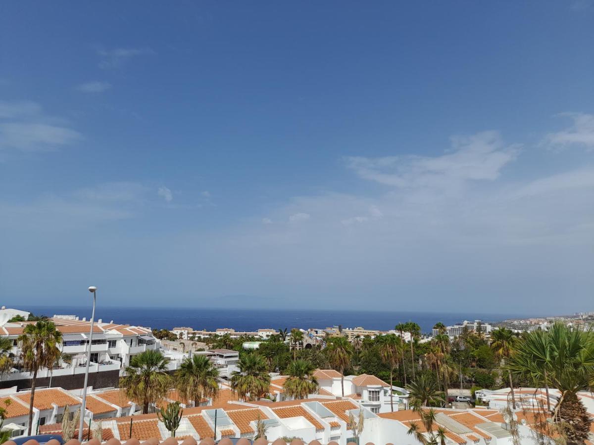 Apartments Island Village Heights 아데제 외부 사진