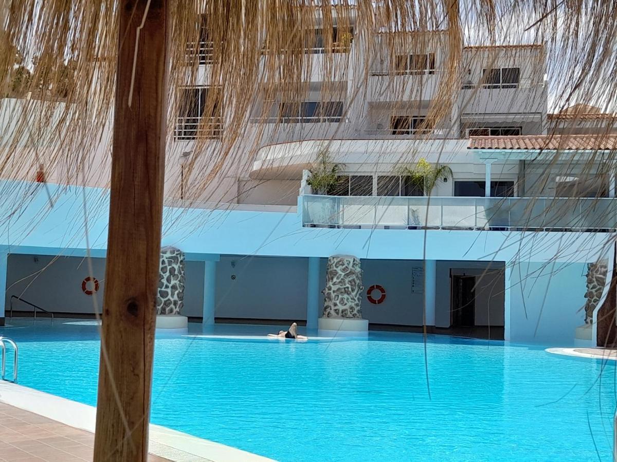 Apartments Island Village Heights 아데제 외부 사진