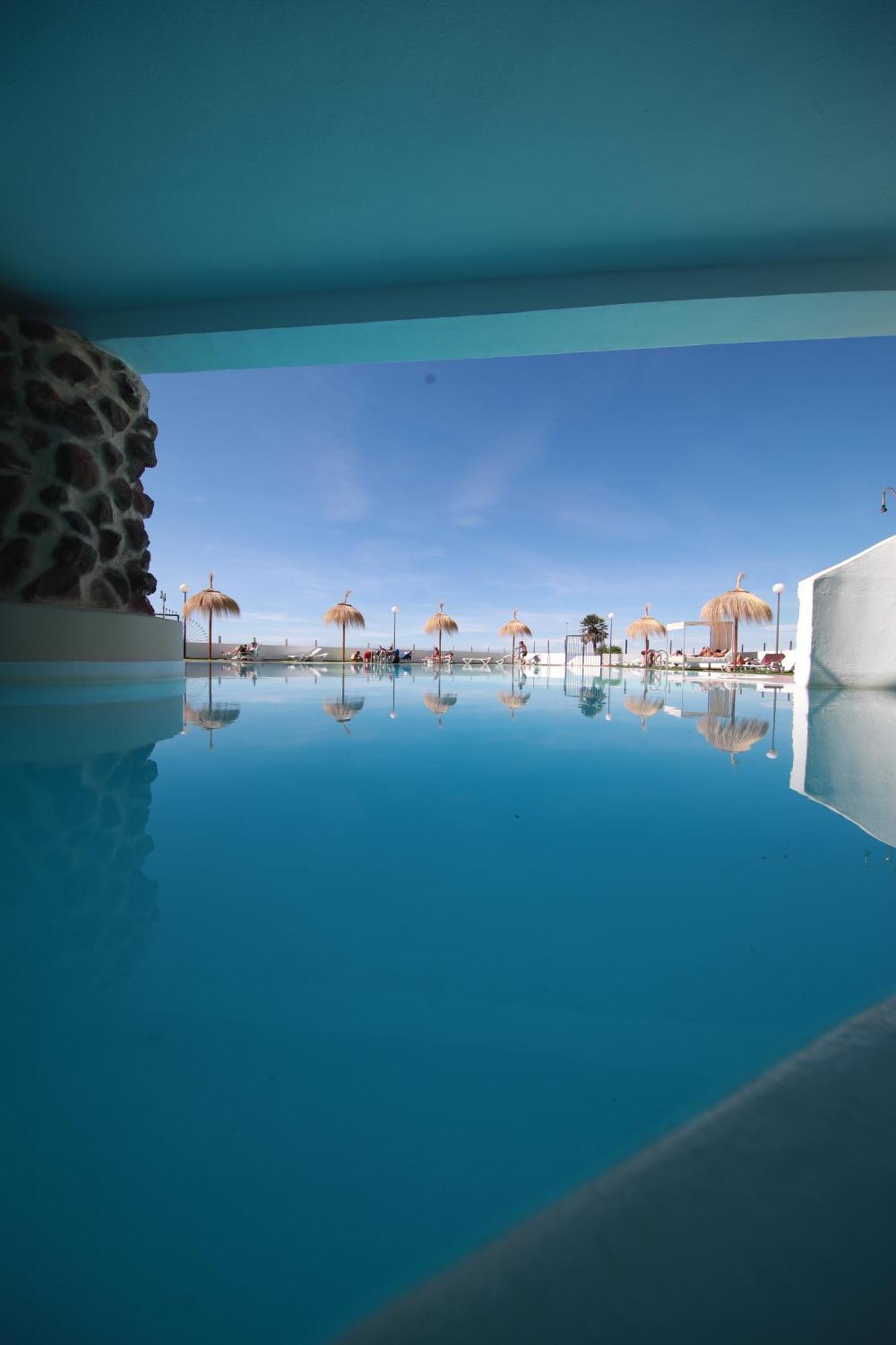 Apartments Island Village Heights 아데제 외부 사진