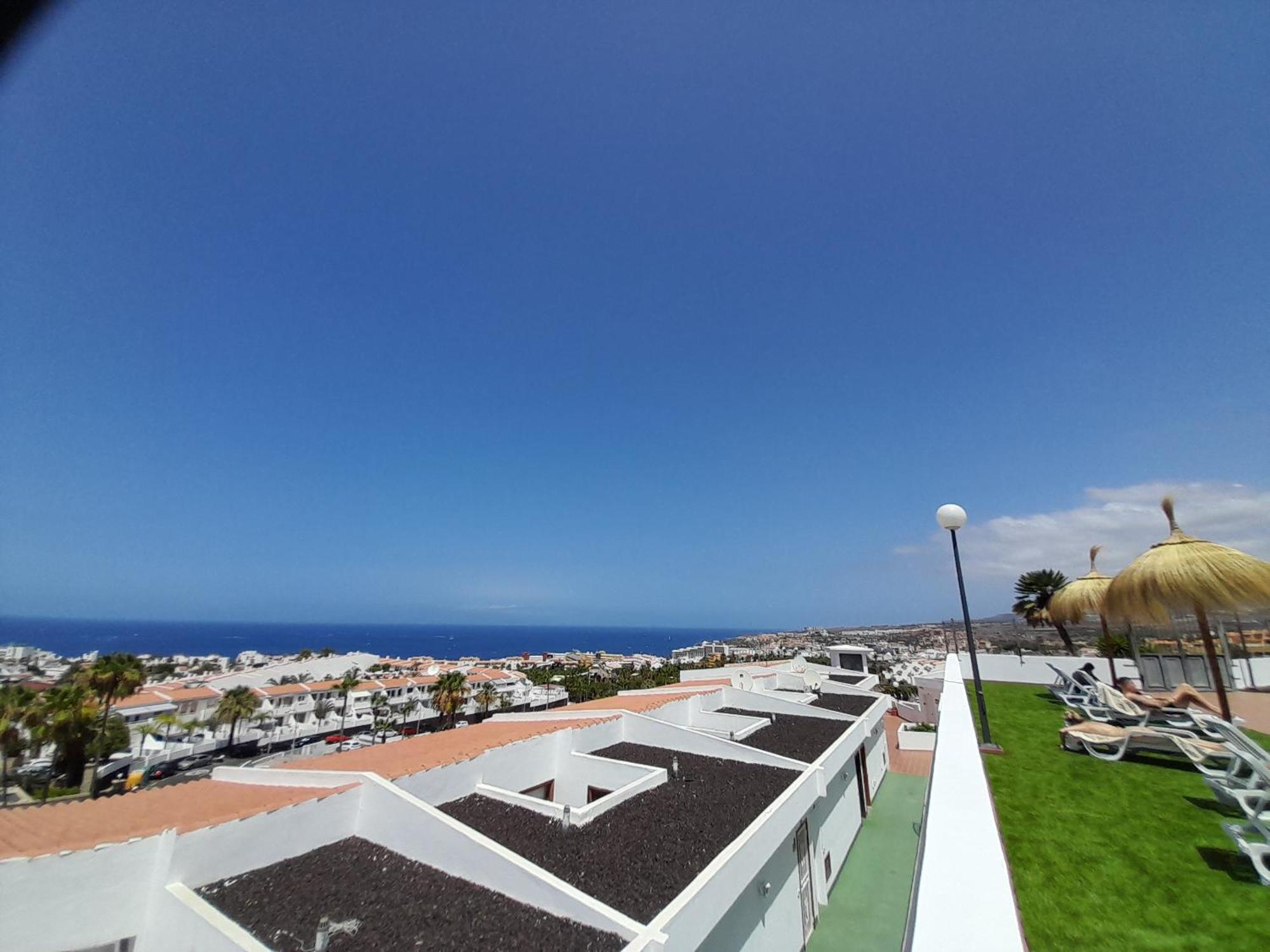 Apartments Island Village Heights 아데제 외부 사진