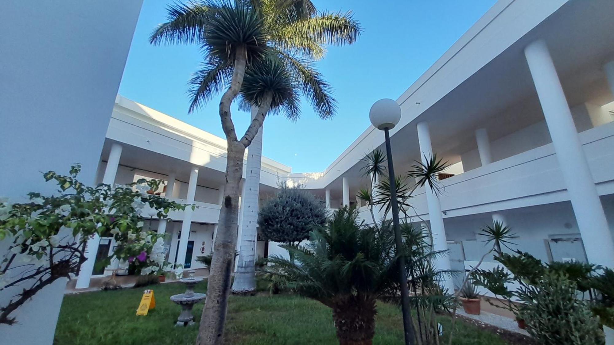 Apartments Island Village Heights 아데제 외부 사진