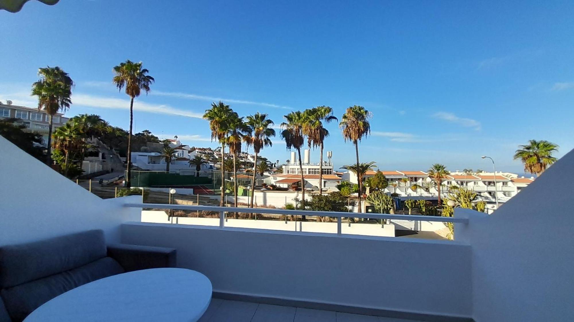Apartments Island Village Heights 아데제 외부 사진