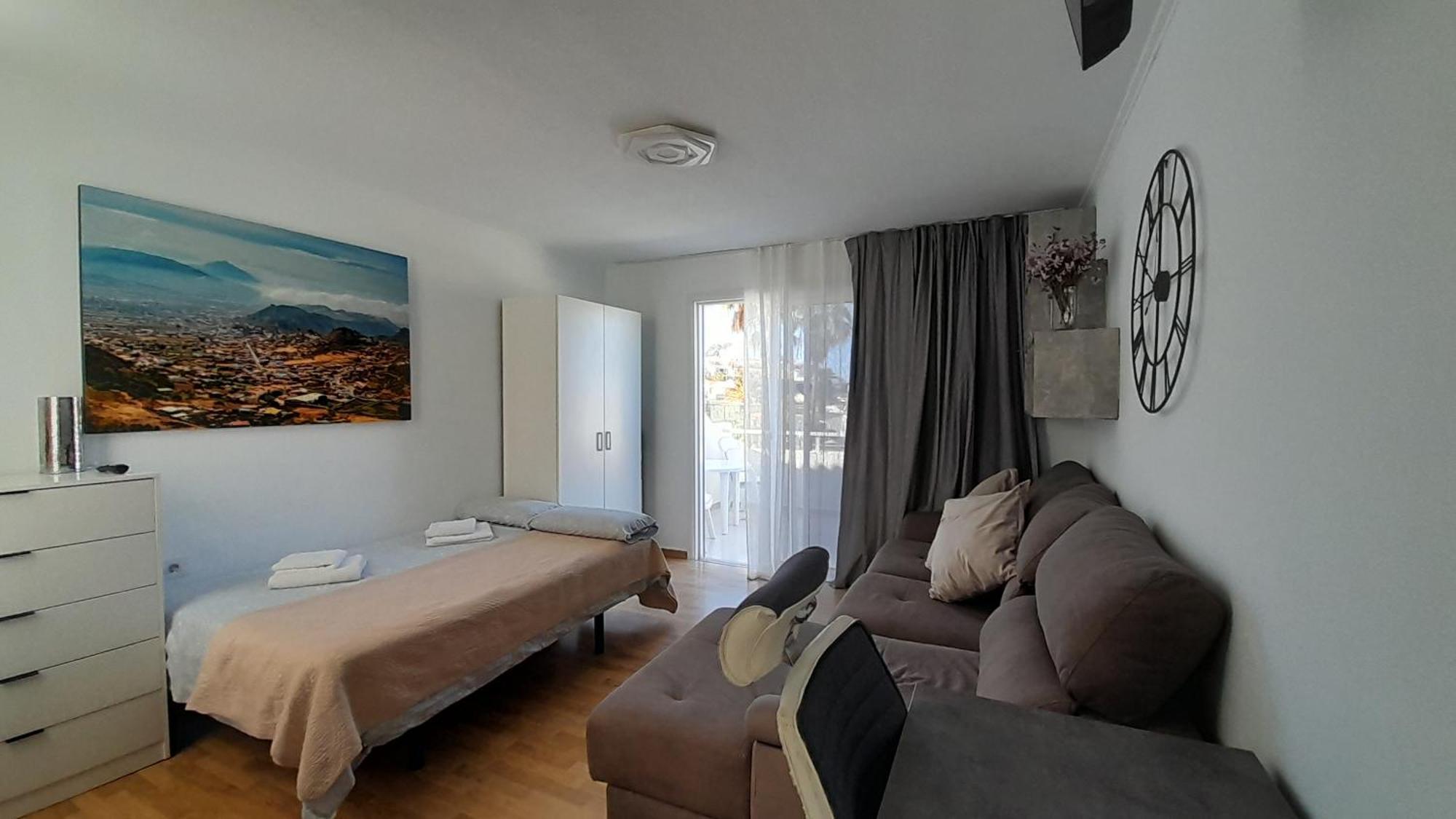 Apartments Island Village Heights 아데제 외부 사진
